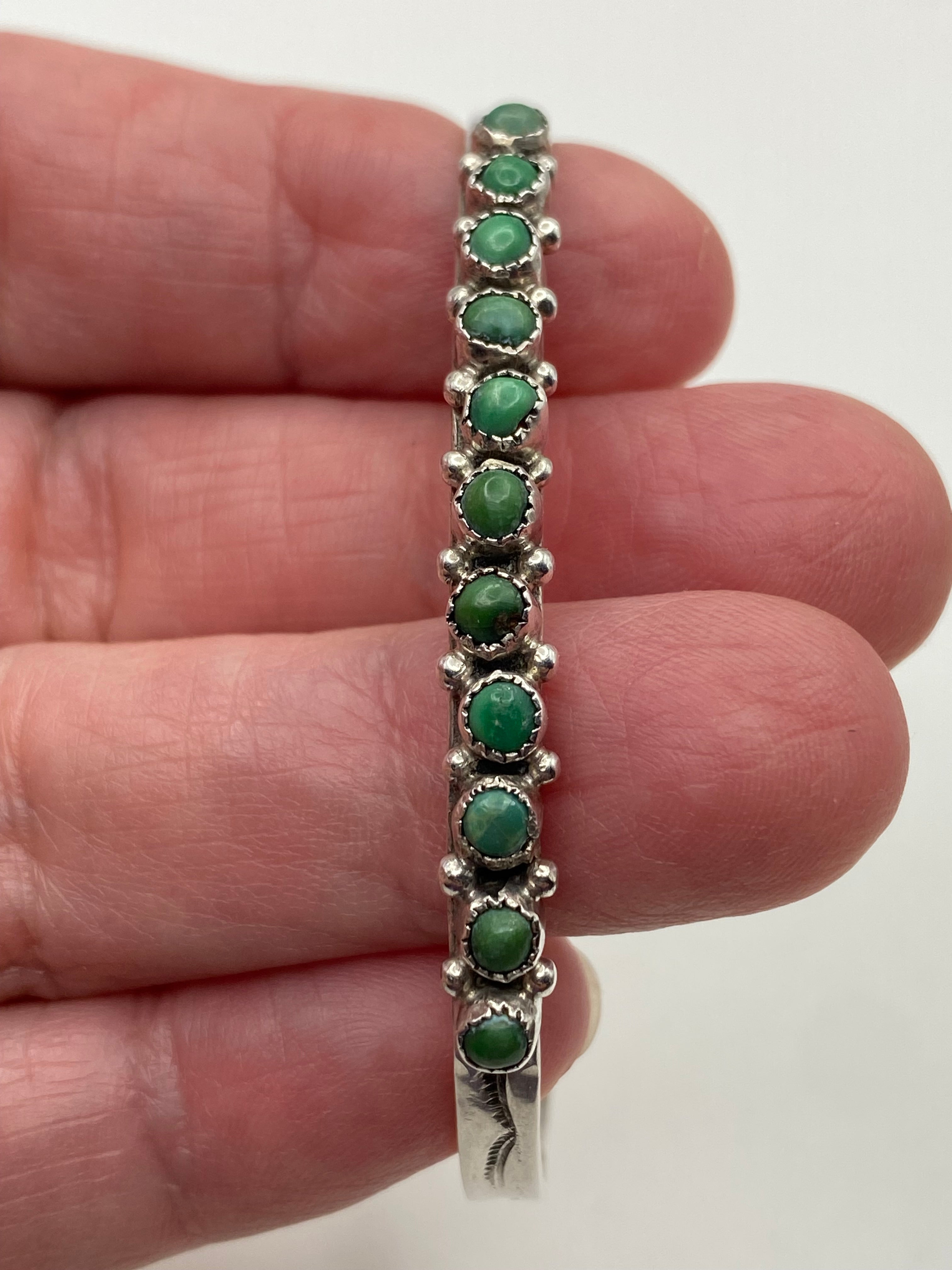 VTG Petite Sterling Cuff Green Turquoise Snake Eye Row Native American Handmade