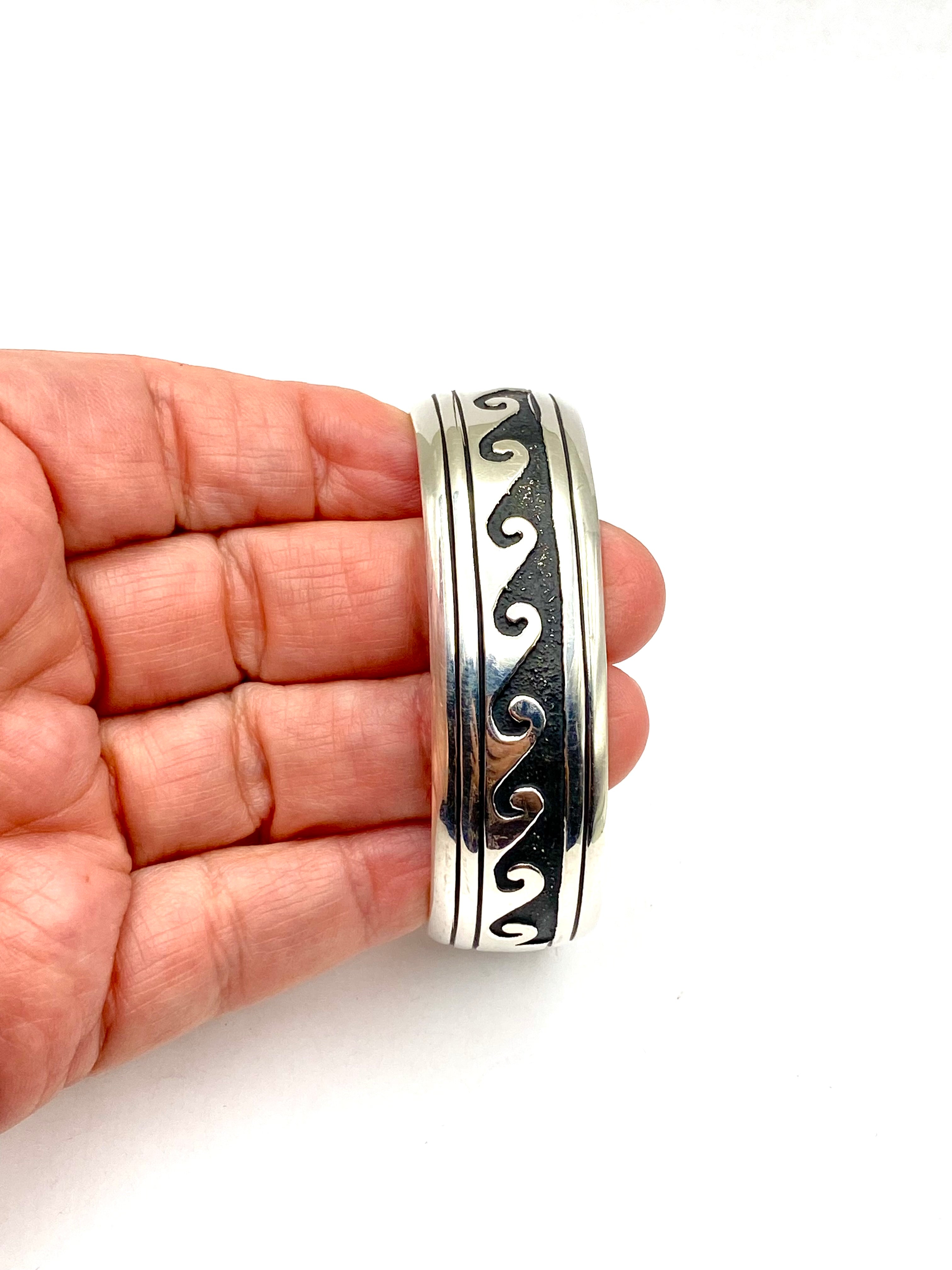 Sterling Overlay Bracelet Wide Band Wave Pattern Lightweight Navajo T&R Singer