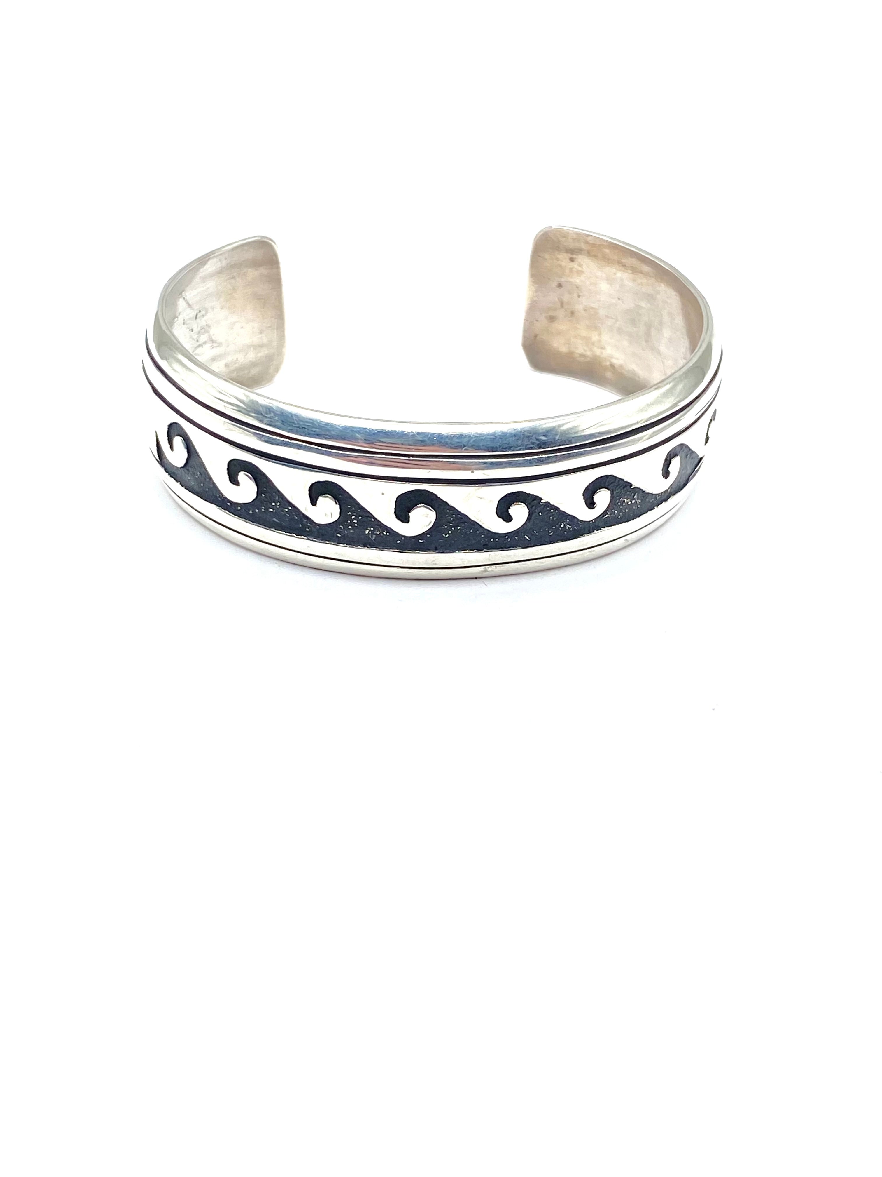 Sterling Overlay Bracelet Wide Band Wave Pattern Lightweight Navajo T&R Singer