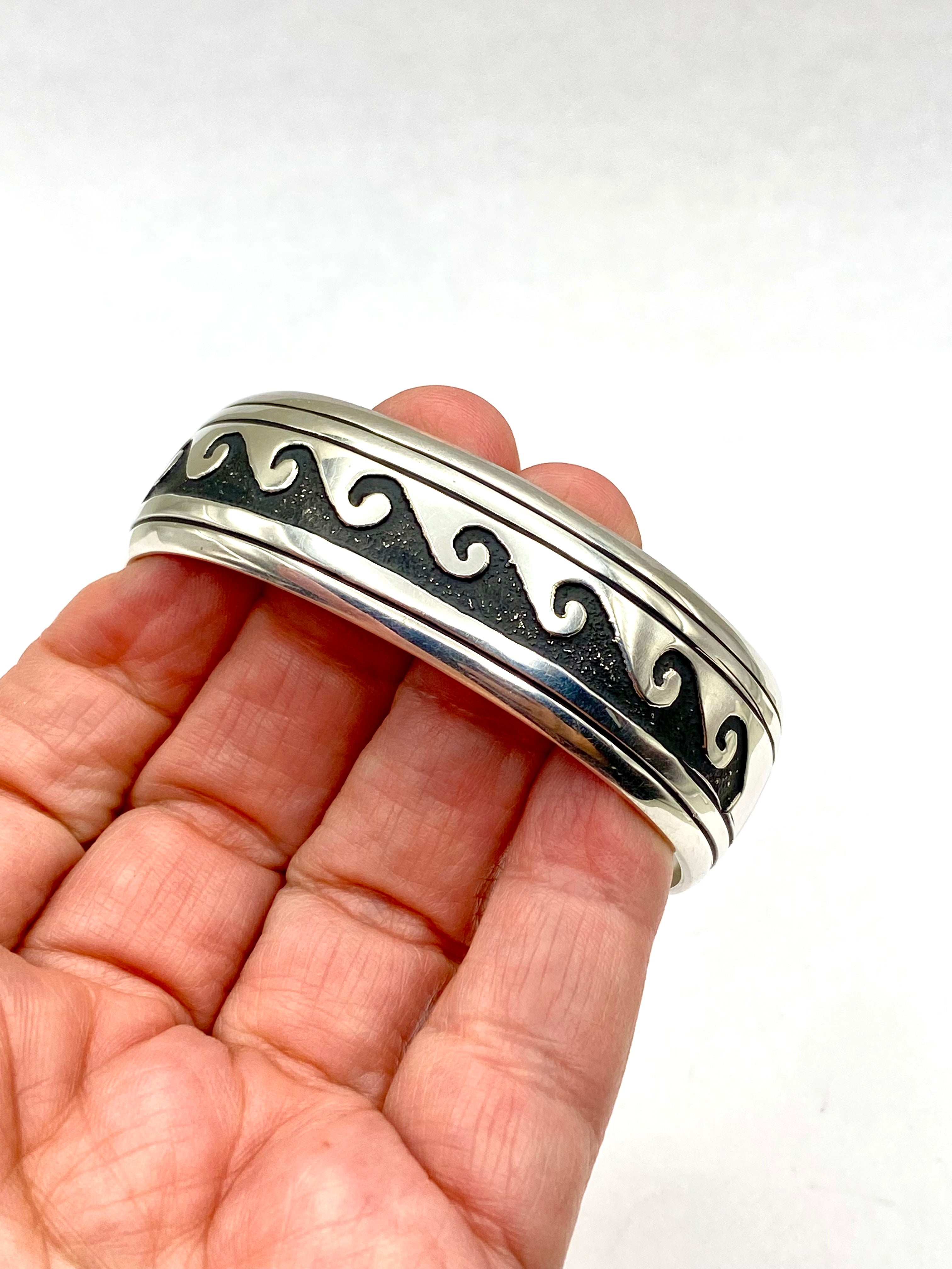 Sterling Overlay Bracelet Wide Band Wave Pattern Lightweight Navajo T&R Singer