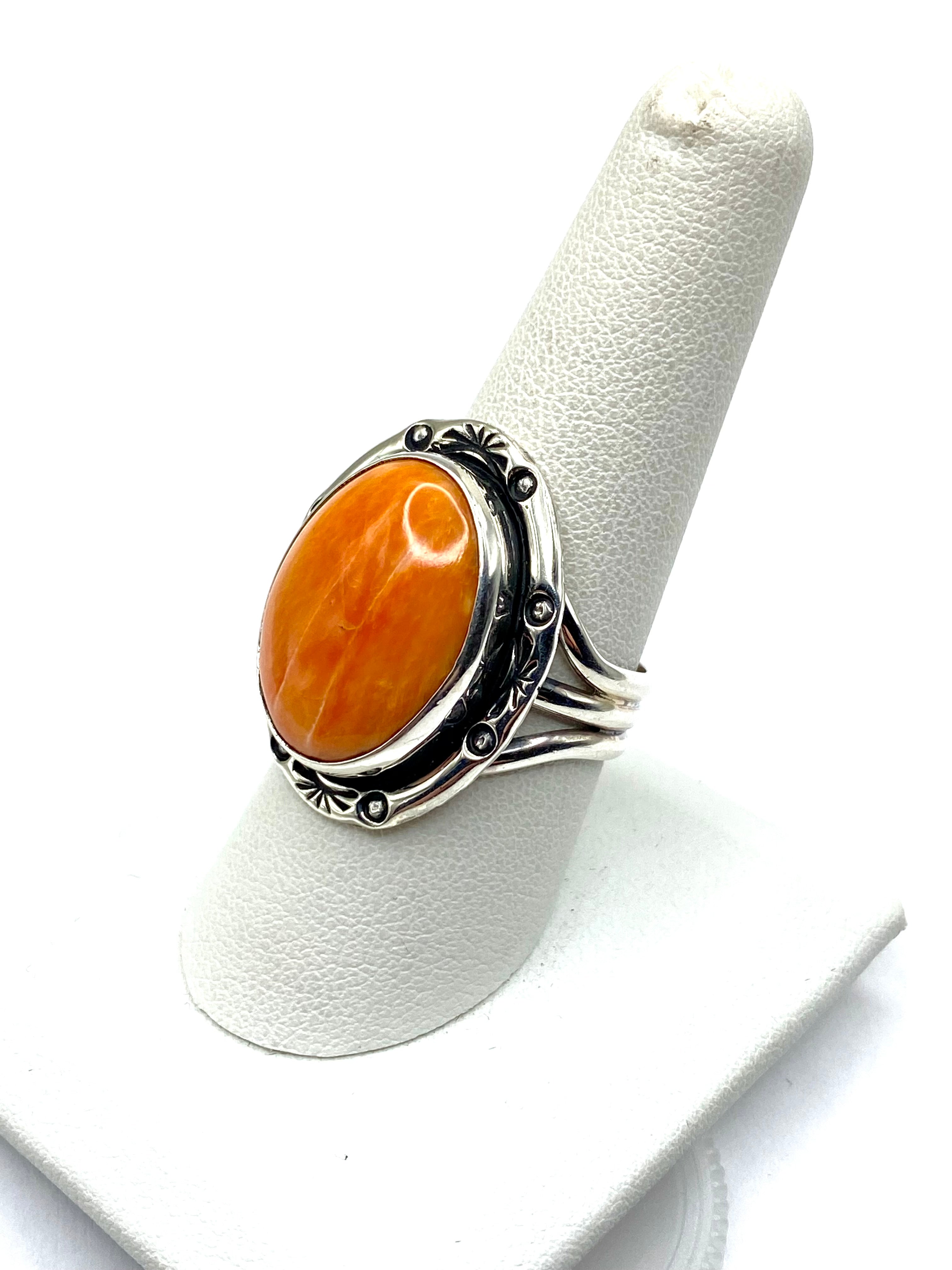 Sterling Triple Shank Ring Spiny Oyster Shell Size 10 Native American Signed