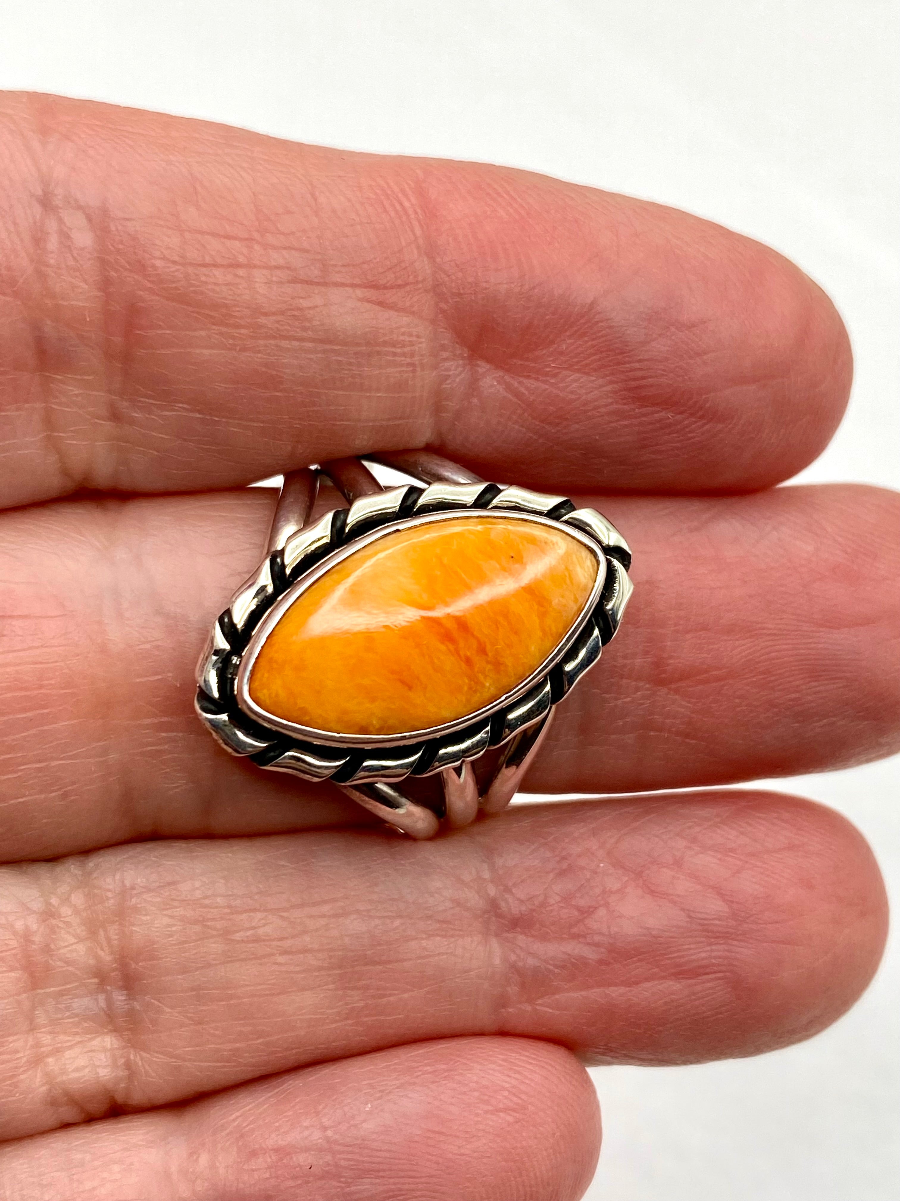 Sterling Triple Shank Ring Spiny Oyster Shell Size 10.25 Native American Signed