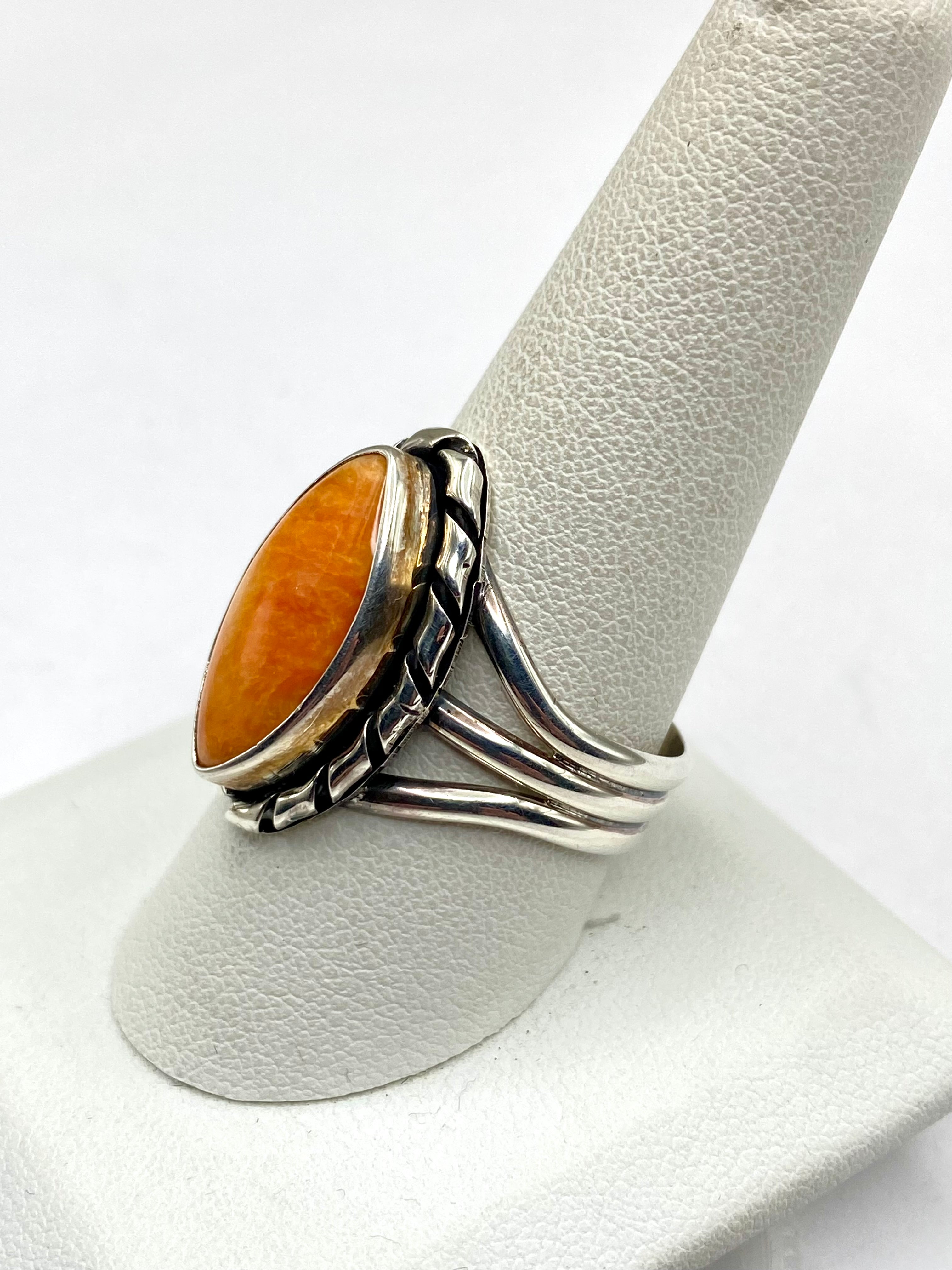 Sterling Triple Shank Ring Spiny Oyster Shell Size 10.25 Native American Signed
