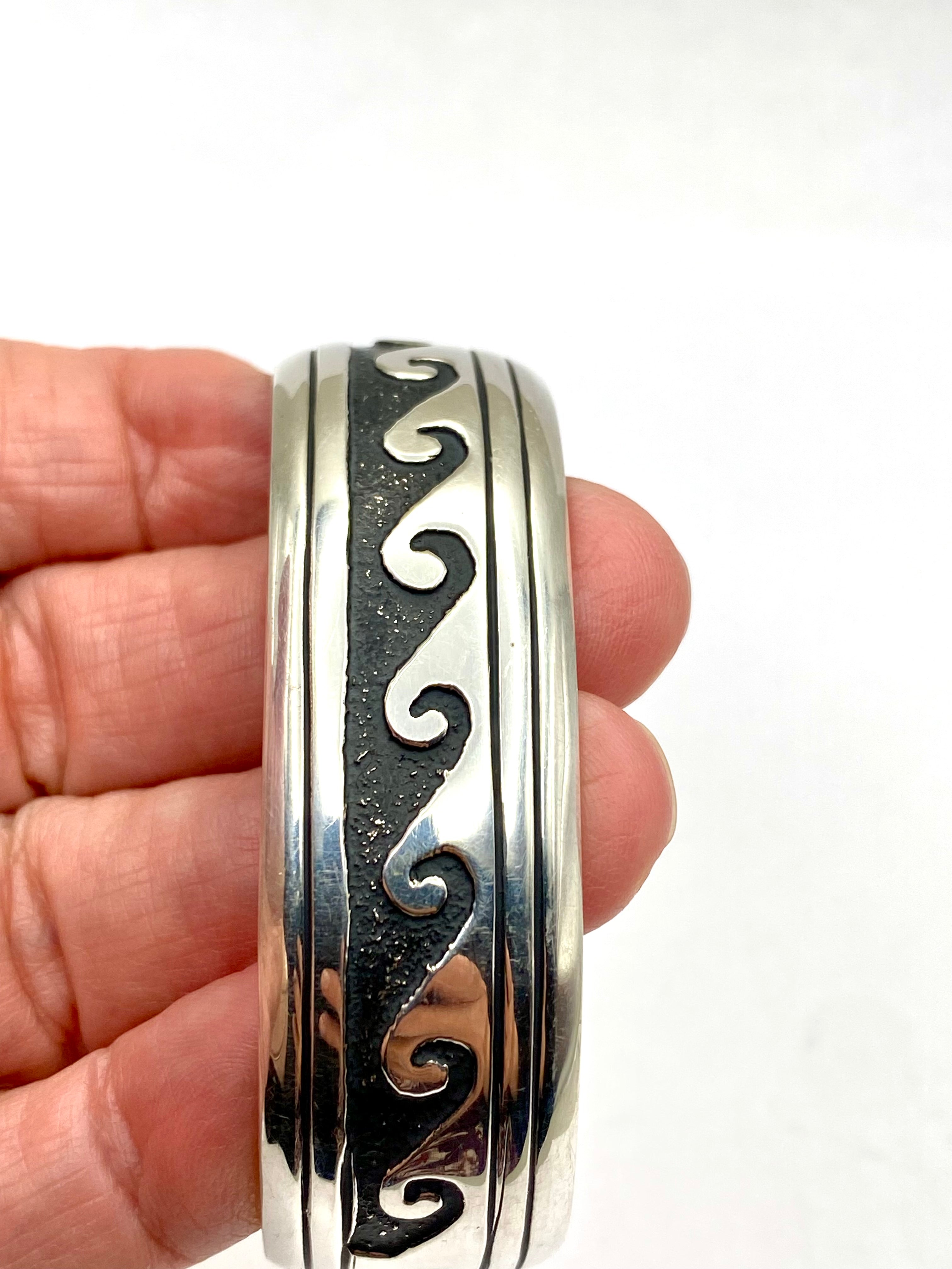 Sterling Overlay Bracelet Wide Band Wave Pattern Lightweight Navajo T&R Singer