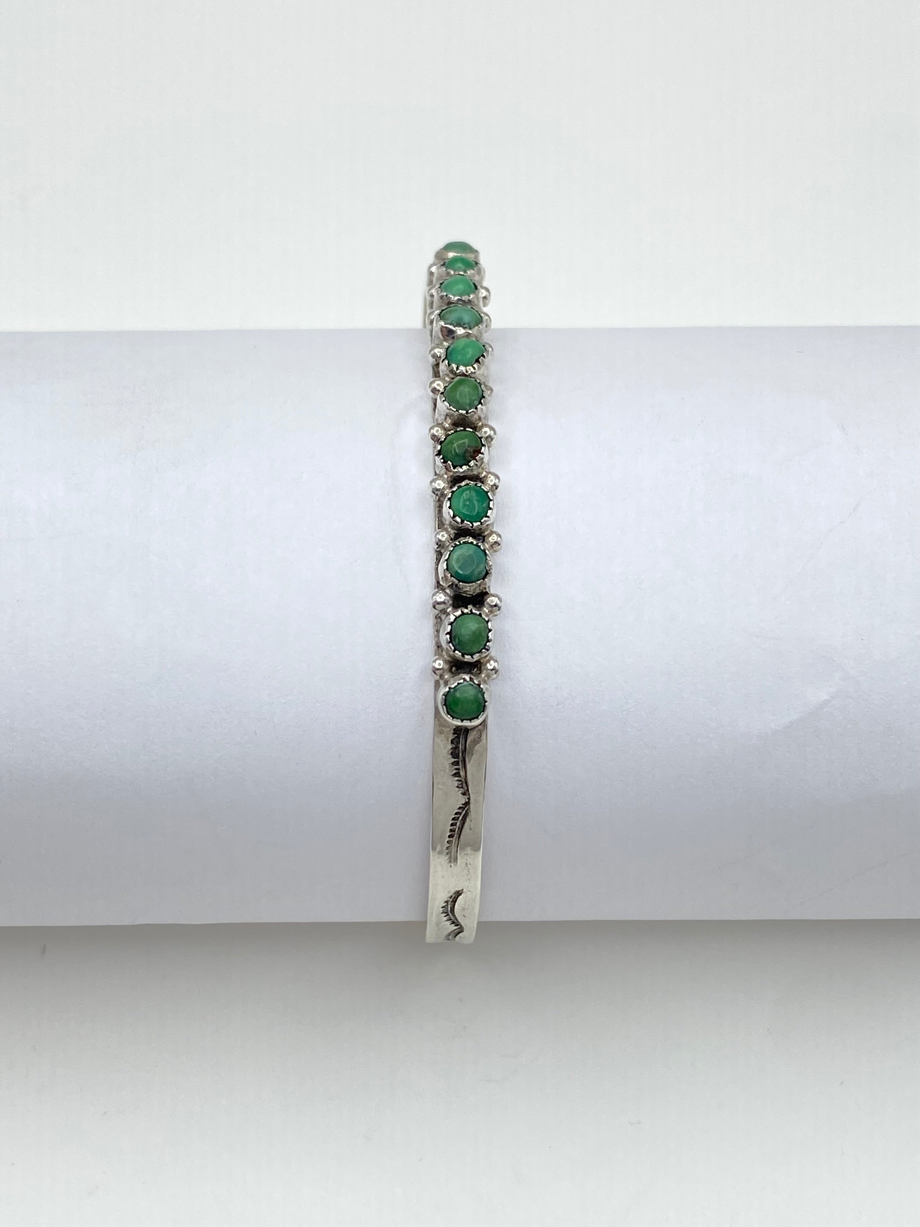 VTG Petite Sterling Cuff Green Turquoise Snake Eye Row Native American Handmade