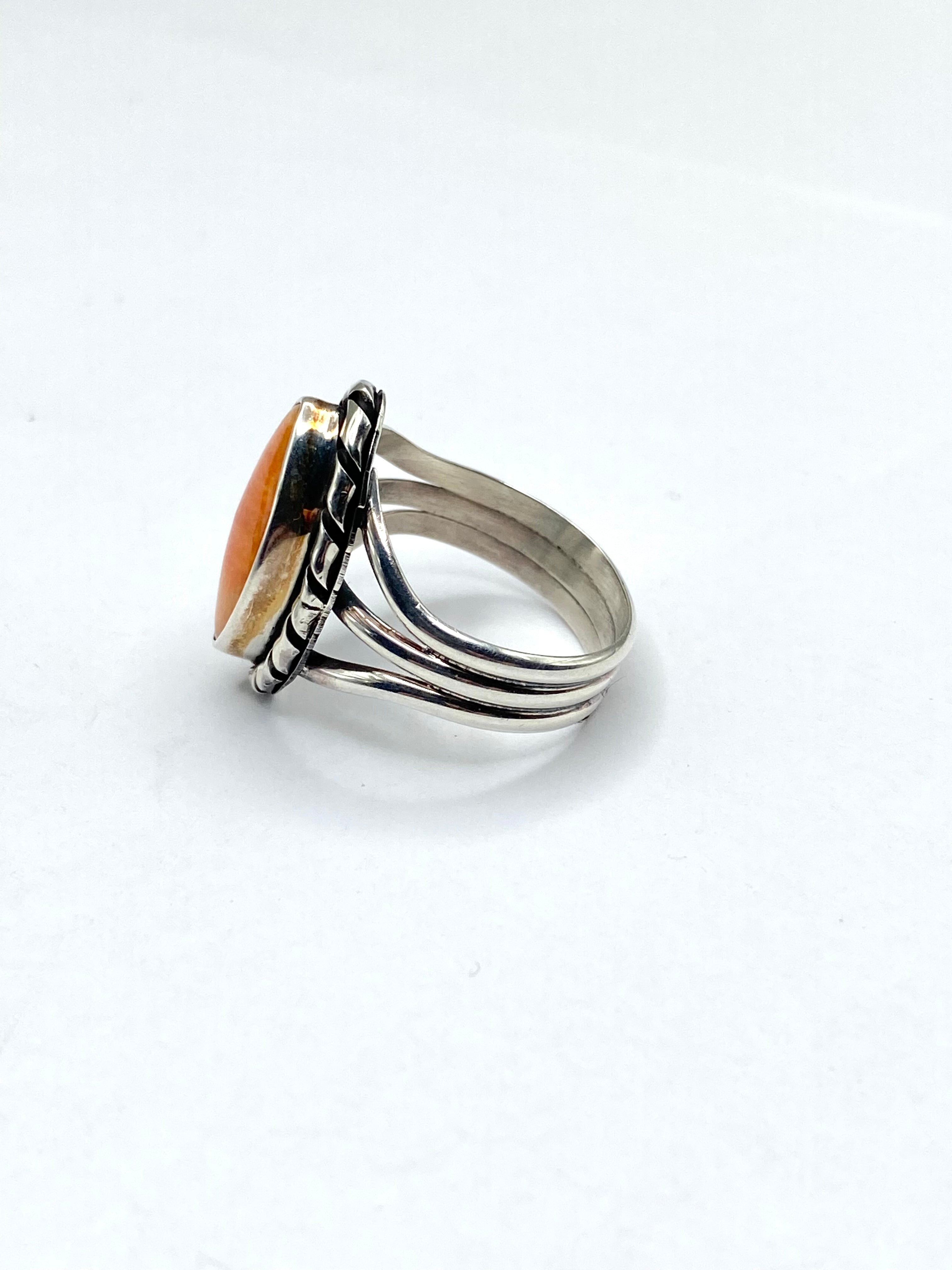 Sterling Triple Shank Ring Spiny Oyster Shell Size 10.25 Native American Signed