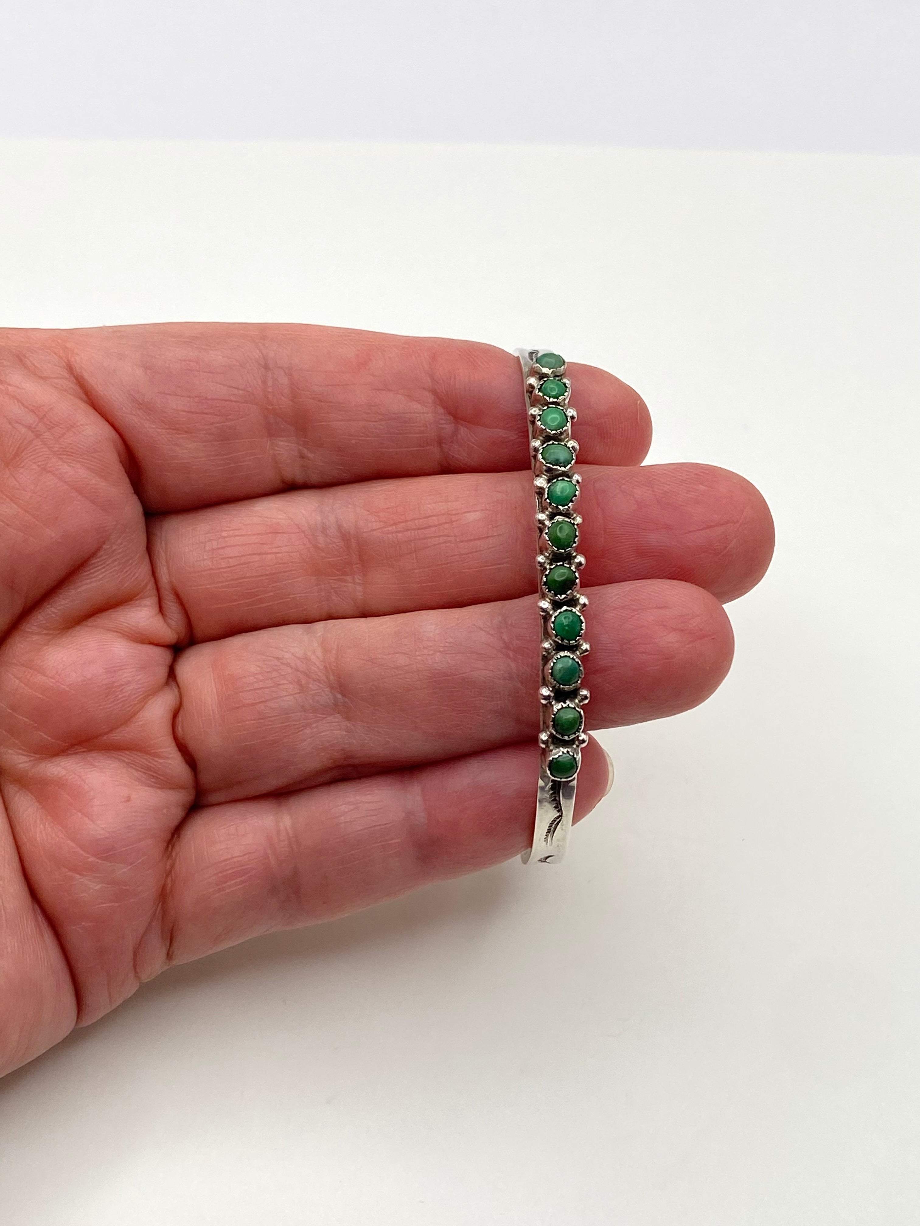 VTG Petite Sterling Cuff Green Turquoise Snake Eye Row Native American Handmade